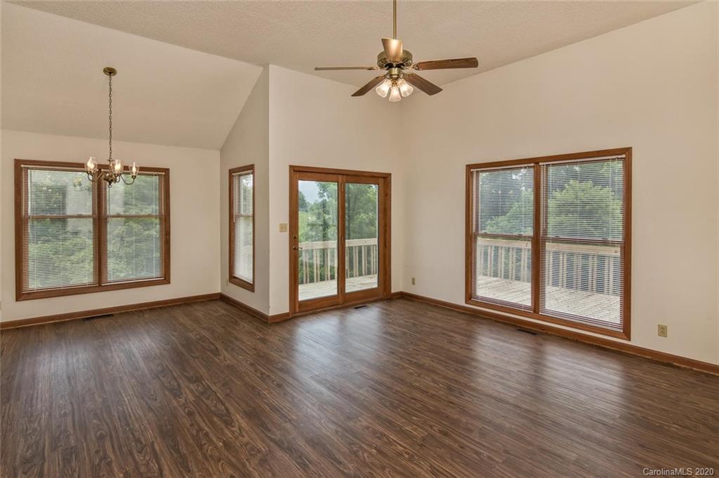 16 Hickory Nut Cove Road Fairview, NC 28730 - Photo 10 of 48 Gallery Image 10