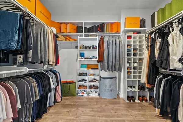 $8,500 | 3450 Malaga Court, Calabasas, CA 91302