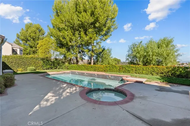 $8,800 | 3450 Malaga Court, Calabasas, CA 91302