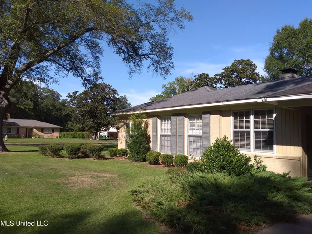$280,000 | 602 Magnolia Drive, Indianola, MS 38751
