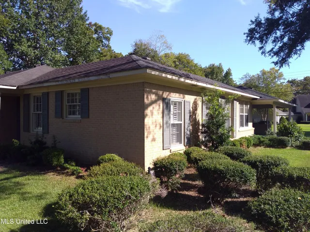 $280,000 | 602 Magnolia Drive, Indianola, MS 38751