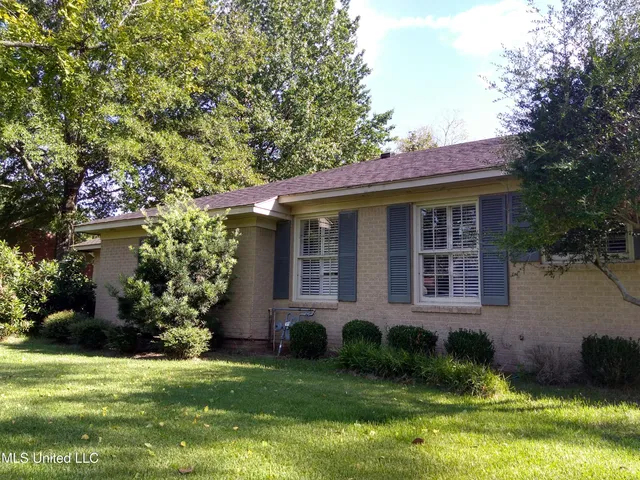 $280,000 | 602 Magnolia Drive, Indianola, MS 38751