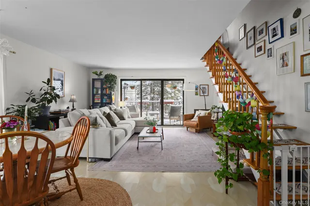 $550,000 | 605 Kemeys Avenue, Unit 605, Briarcliff Manor, NY 10510