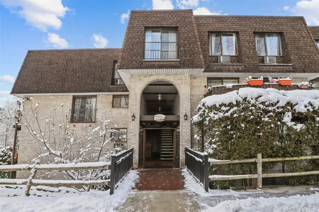 $550,000 | 605 Kemeys Avenue, Unit 605, Briarcliff Manor, NY 10510