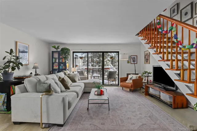 $550,000 | 605 Kemeys Avenue, Unit 605, Briarcliff Manor, NY 10510