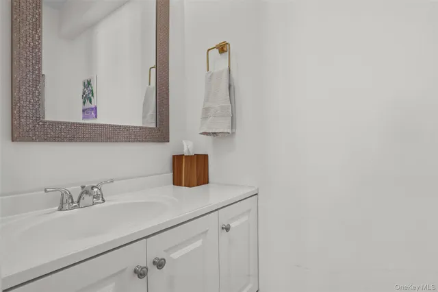 $550,000 | 605 Kemeys Avenue, Unit 605, Briarcliff Manor, NY 10510