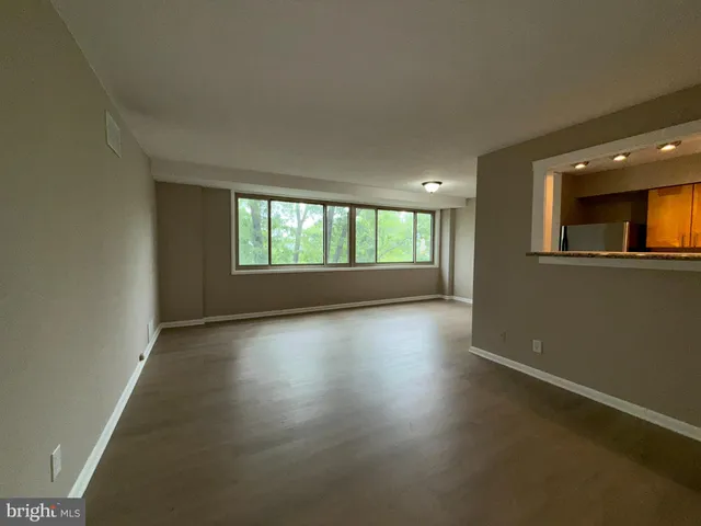 $118,300 | 4410 Oglethorpe Street, Unit 703, Hyattsville, MD 20781