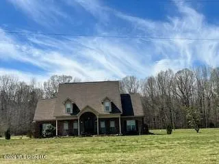 $425,000 | 2410 Bethlehem Road, Batesville, MS 38606