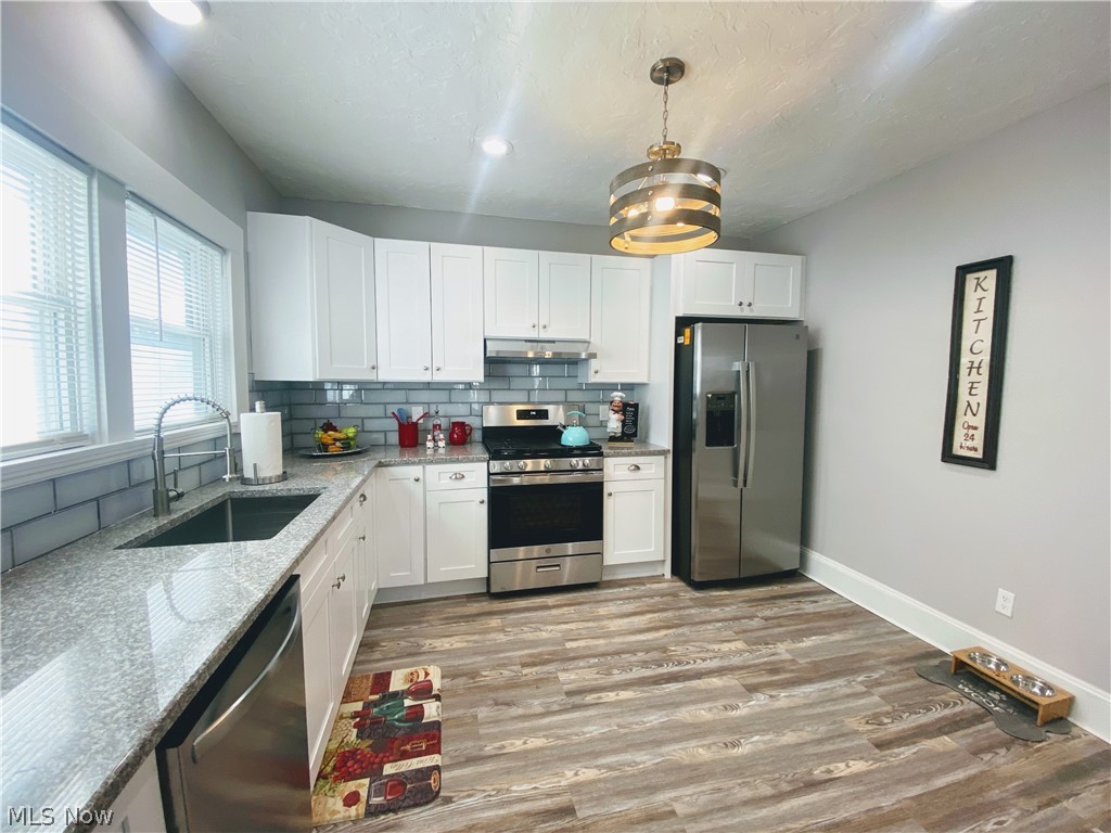 3306 Yorkshire Road Cleveland, OH 44118 - Photo 4 of 13 Kitchen