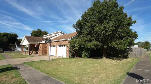 $319,900 | 802 Beckwith Avenue, Caruthersville, MO 63830