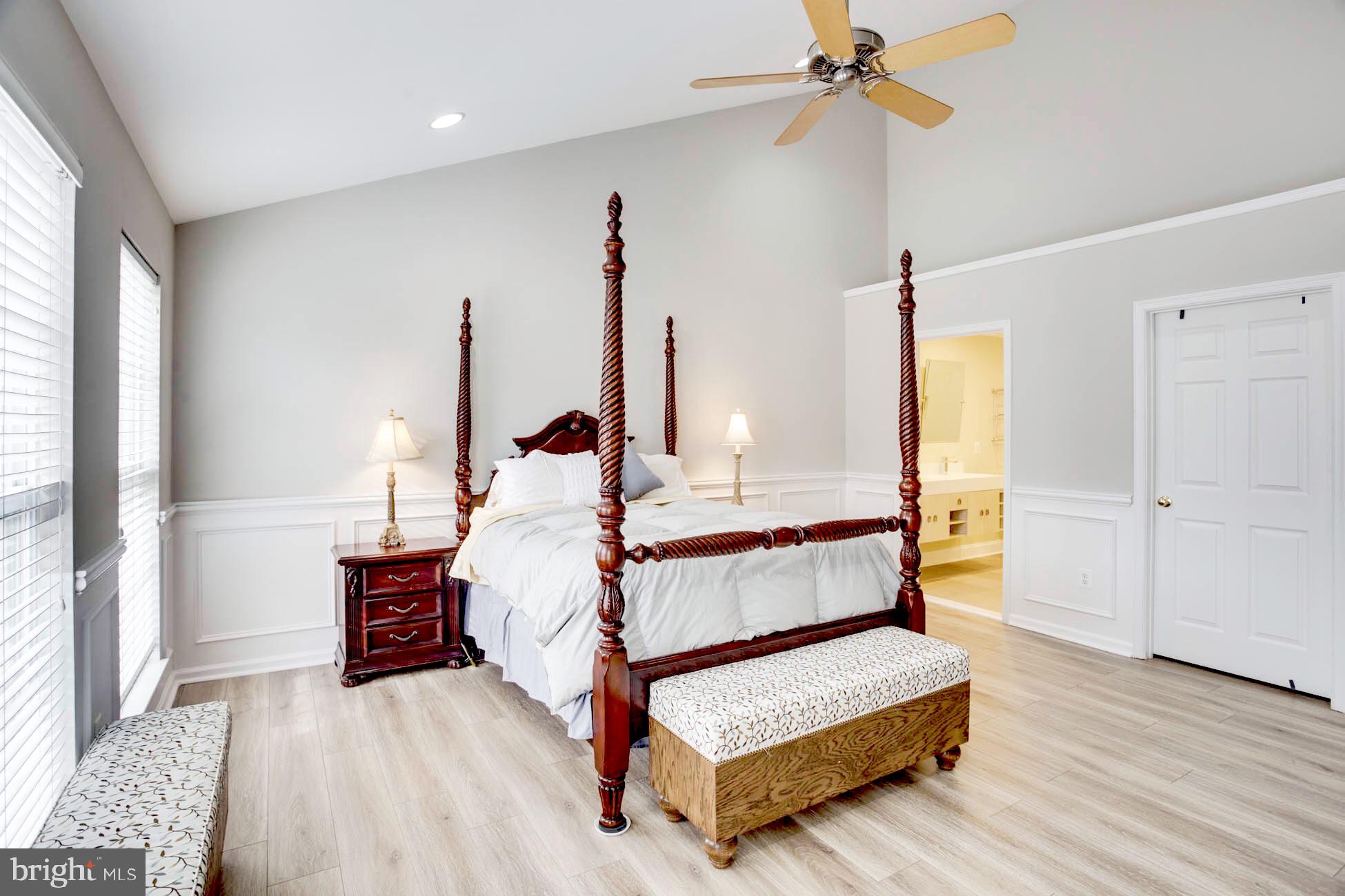 1931 Crescent Park Drive, Unit 103B Reston, VA 20190 - Photo 7 of 12 Master bedroom