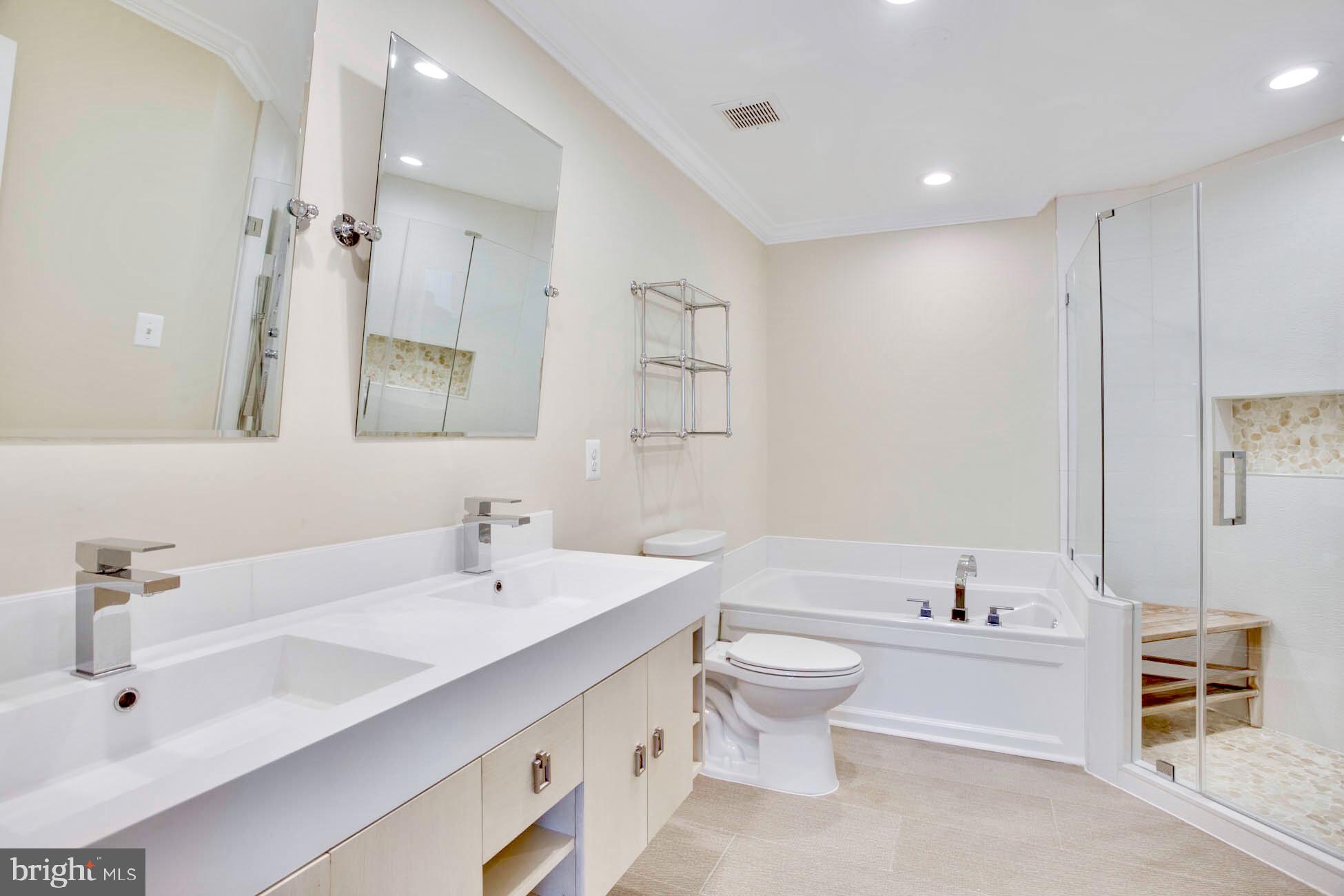 1931 Crescent Park Drive, Unit 103B Reston, VA 20190 - Photo 8 of 12 Master bathroom