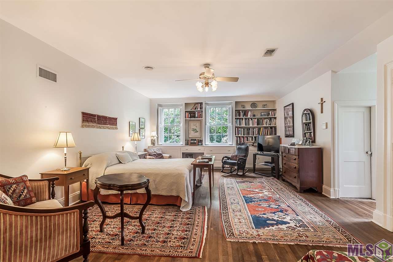 2933 Reymond Avenue Baton Rouge, LA 70808 - Photo 18 of 32 Master Bedroom