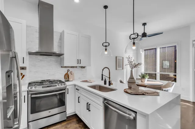 $675,000 | 721 Bradford Avenue, Nashville, TN 37204