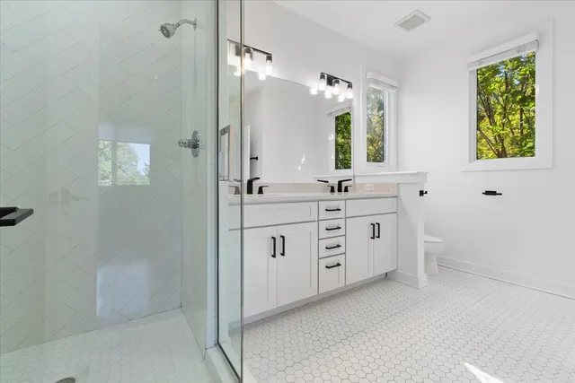 $675,000 | 721 Bradford Avenue, Nashville, TN 37204