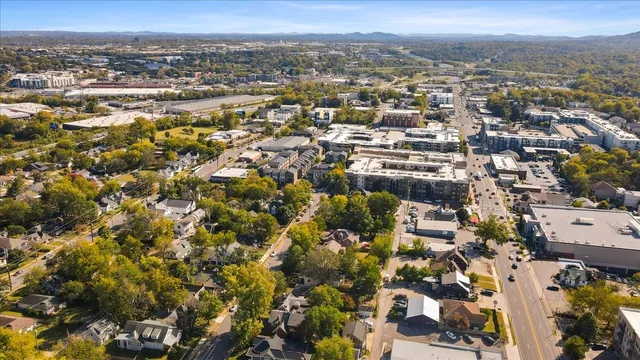 $700,000 | 721 Bradford Avenue, Nashville, TN 37204