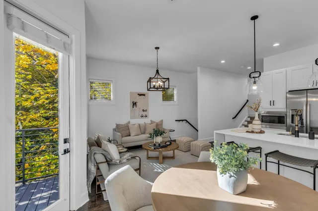 $675,000 | 721 Bradford Avenue, Nashville, TN 37204