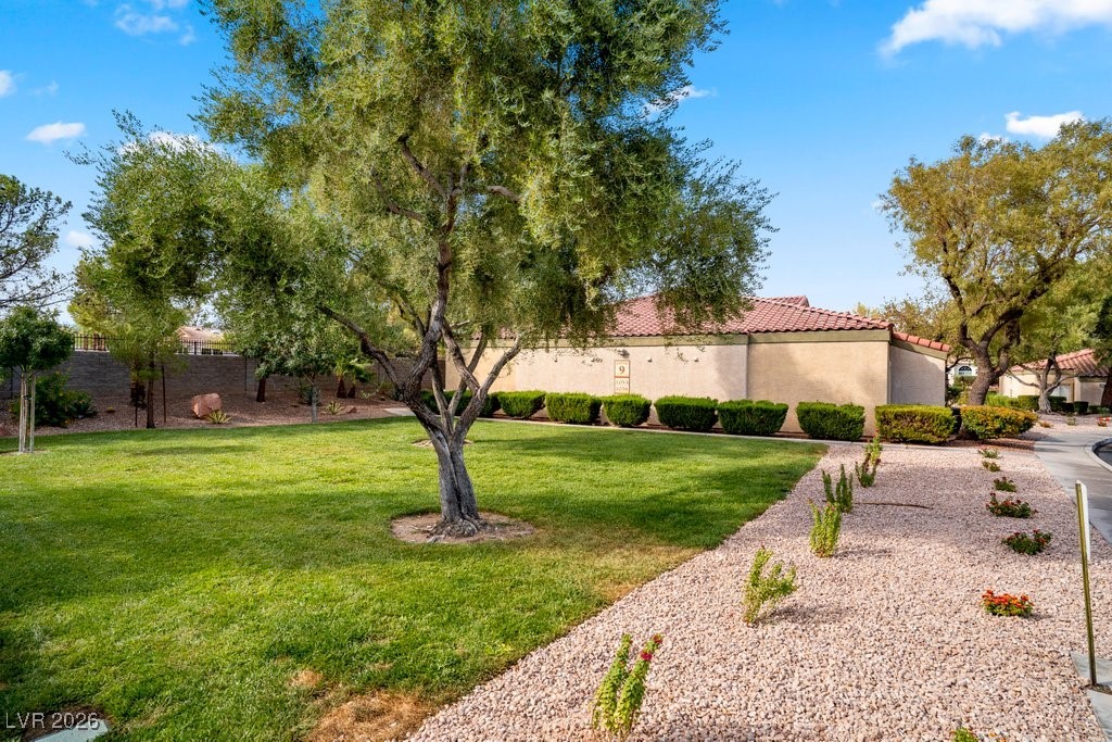 7885 West Flamingo Road, Unit 1053 Las Vegas, NV 89147 - Photo 29 of 33 View of yard