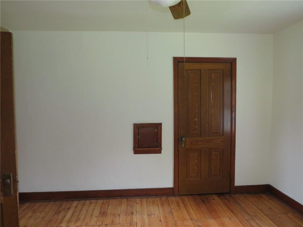 127 Maple Street Rochester, PA 15074 - Photo 9 of 39