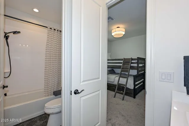 a view of a tennis court