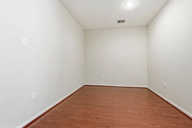 $215,000 | 6119 Shadow Isle Lane, Houston, TX 77084