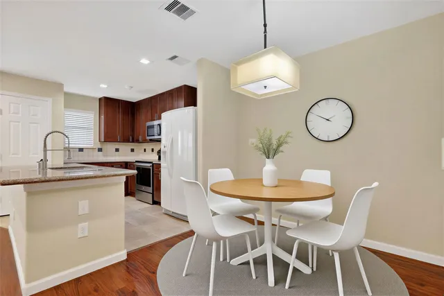 $215,000 | 6119 Shadow Isle Lane, Houston, TX 77084