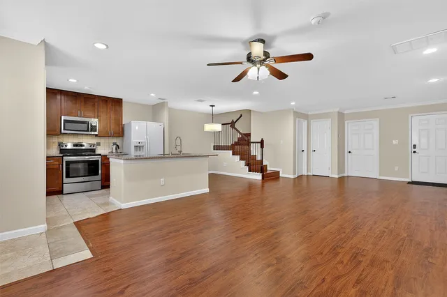 $215,000 | 6119 Shadow Isle Lane, Houston, TX 77084