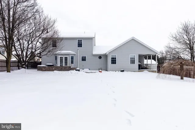 $379,900 | 1660 Wisteria Drive, Chambersburg, PA 17202