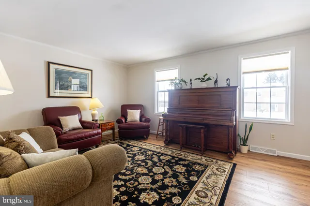 $379,900 | 1660 Wisteria Drive, Chambersburg, PA 17202