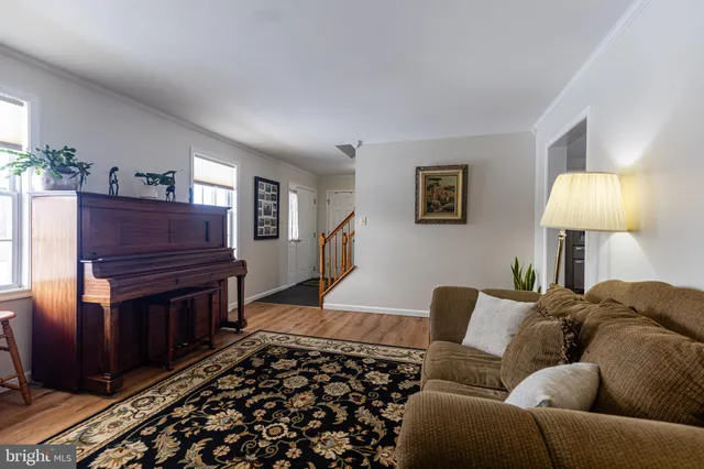 $379,900 | 1660 Wisteria Drive, Chambersburg, PA 17202