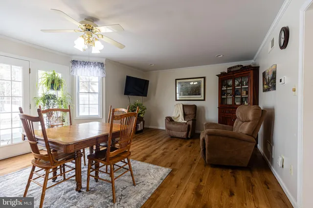 $379,900 | 1660 Wisteria Drive, Chambersburg, PA 17202