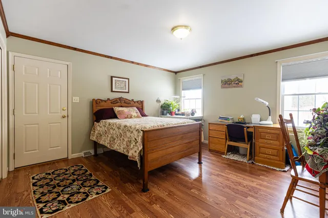 $379,900 | 1660 Wisteria Drive, Chambersburg, PA 17202