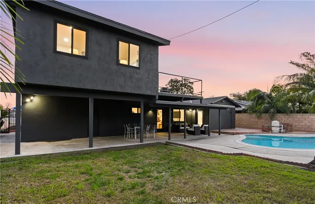 $1,125,000 | 1921 West Clearbrook Lane, Anaheim, CA 92804