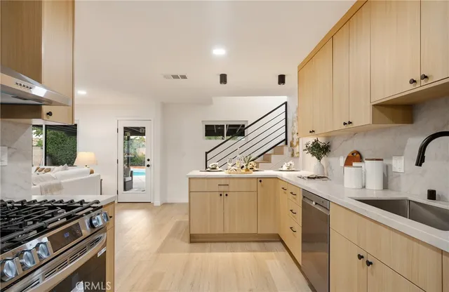 $1,125,000 | 1921 West Clearbrook Lane, Anaheim, CA 92804