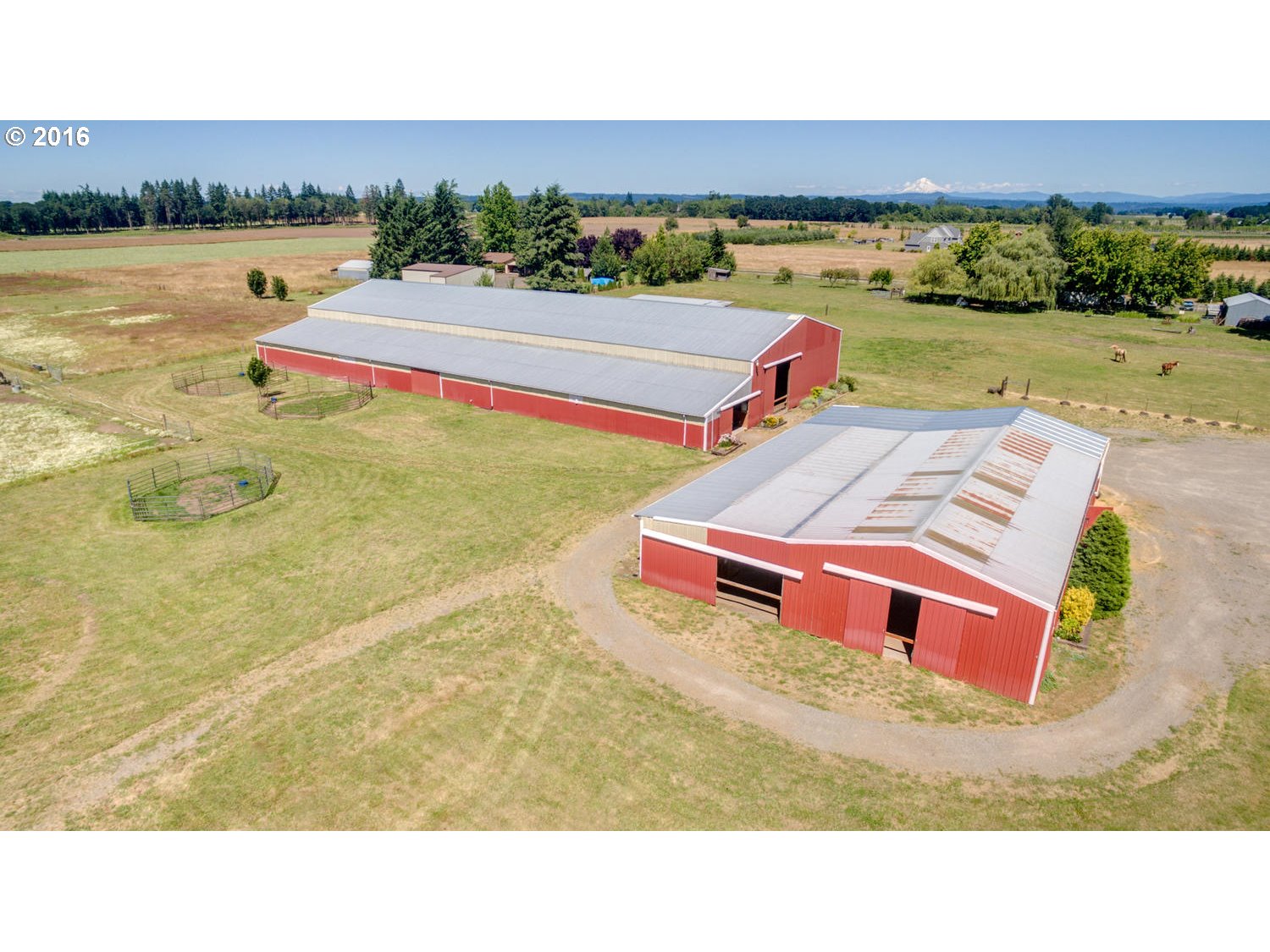 8473 South Heinz Road Canby, OR 97013 - Photo 23 of 32 a view of an outdoor space and city view