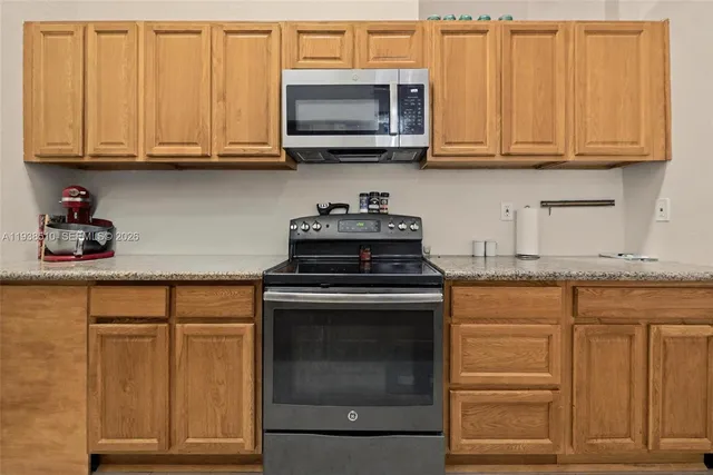 $440,000 | 2350 Pecan Court, Pembroke Pines, FL 33026