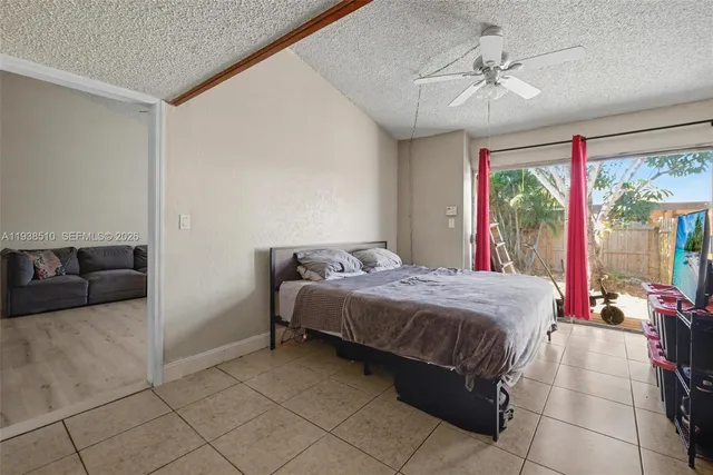 $440,000 | 2350 Pecan Court, Pembroke Pines, FL 33026