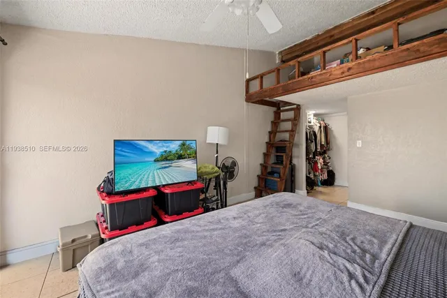 $440,000 | 2350 Pecan Court, Pembroke Pines, FL 33026