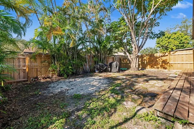 $440,000 | 2350 Pecan Court, Pembroke Pines, FL 33026