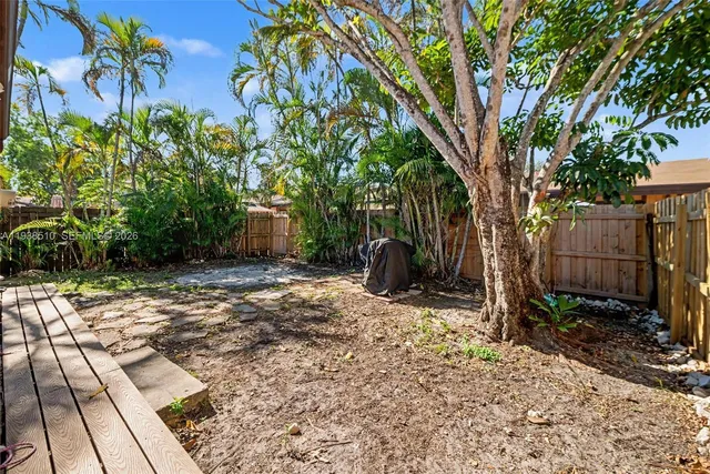 $440,000 | 2350 Pecan Court, Pembroke Pines, FL 33026