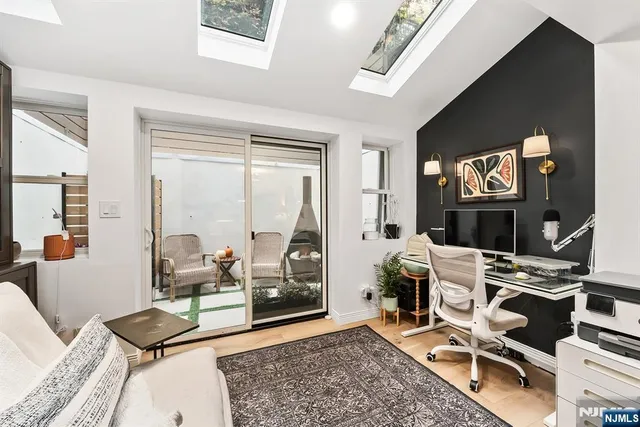 $749,999 | 217 Bloomfield Street, Unit 102, Hoboken, NJ 07030