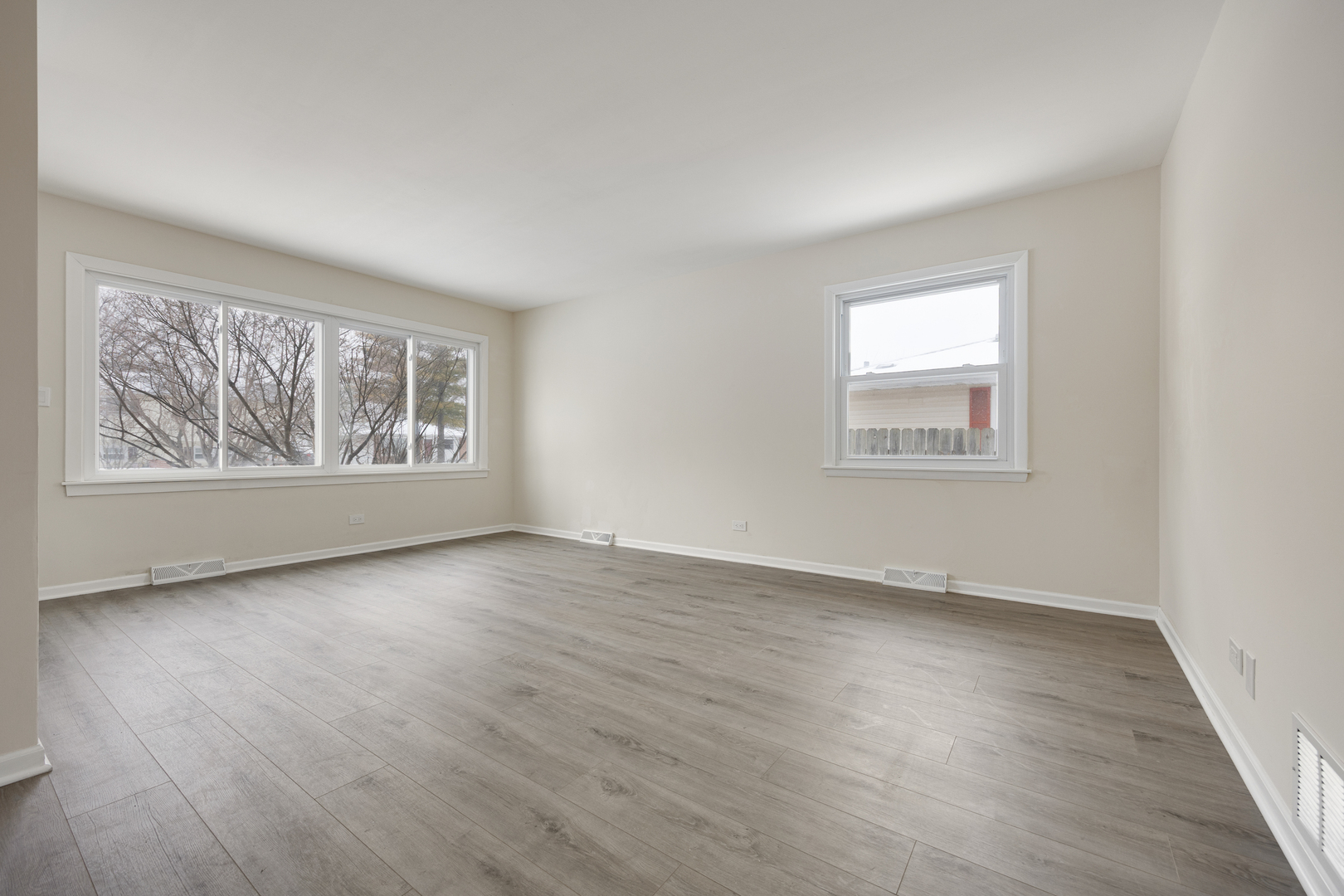 219 North Ridgemoor Avenue Mundelein, IL 60060 - Photo 8 of 26