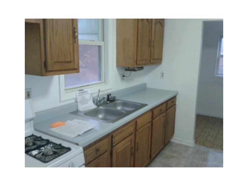 653 Windfield Road Cabot, PA 16023 - Photo 7 of 14 Kitchen.
