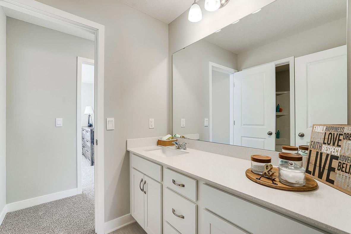 4984 Blake Way St. Paul, MN 55129 - Photo 20 of 42