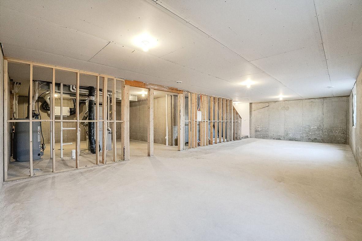 4984 Blake Way St. Paul, MN 55129 - Photo 21 of 42