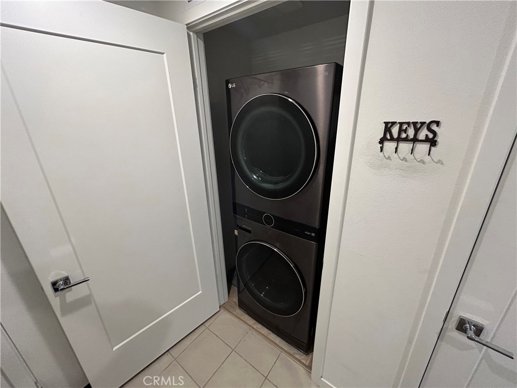 400 West Central Avenue, Unit 304 Brea, CA 92821 - Photo 10 of 17 a utility room with dryer and washer