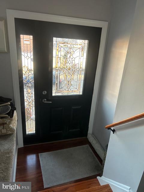 12708 Hollins Road Philadelphia, PA 19154 - Photo 3 of 25 Entrance Way