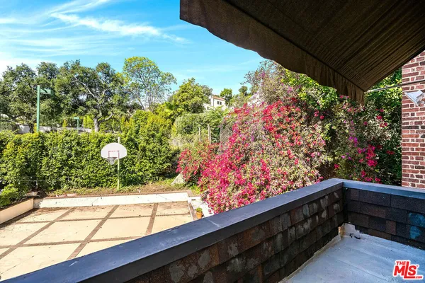 $12,995 | 2441 Glendower Avenue, Los Angeles, CA 90027