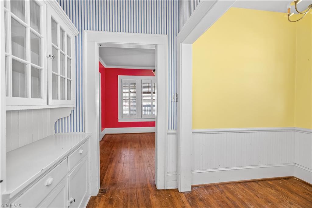 231 Edgedale Drive High Point, NC 27262 - Photo 13 of 34 Breakfast room