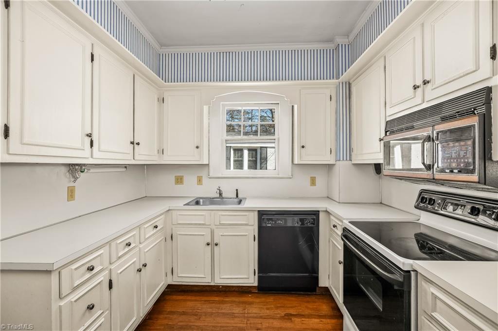 231 Edgedale Drive High Point, NC 27262 - Photo 17 of 34